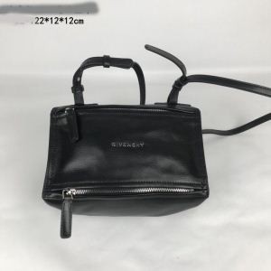 人気ブランドランキング GIVENCHY 季節先取り?ショル...