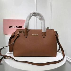 2色選択可 手持ち&ショルダー掛け ミュウミュウ2018年春夏のトレンド MIUMIU