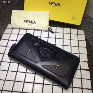2018限定モデル FENDI高級感が溢れる品質にこだわり 財布フェンディ