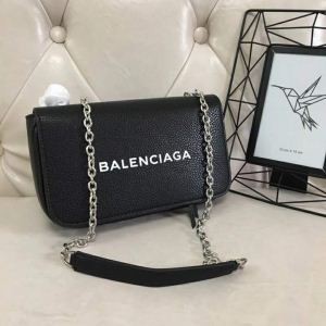 2018激安セール最高峰 バレンシアガBalenciaga ショルダーバッグ 2色可選 上品な印象