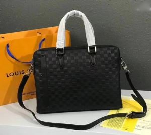 大人の魅力を溢れる 活躍のバッグ LOUIS VUITTON ルイ ヴィトン手持ち&ショルダー掛け