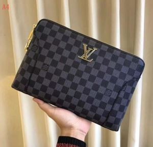 今話題の最新作 LOUIS VUITTON2018年度 ポー...