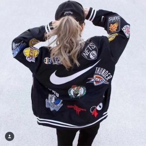 新登場Supreme 18SS NIKE NBA Warm-UP Jacketシュプリームコピー男女兼用ジャケットブラック、ホワイト