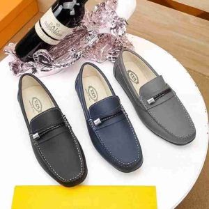 おしゃれなカジュアル トッズ靴履き心地 TOD'Sスーパーブ...