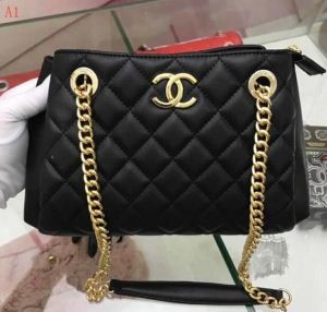 人気ブランドランキング トートバッグ CHANEL シャネル...