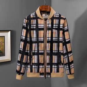 最近売れたアイテム　バーバリー BURBERRY  ブルゾン　人気売れ筋商品　大特価完売品！　海外モデル