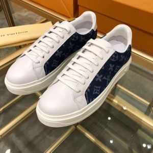 品質にこだわり 超人気大特価  LOUIS VUITTON ルイ ヴィトン フラットシューズ  上品な印象