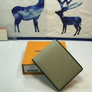 新品買い付け 2色可選 ルイ ヴィトン注目を集める LOUIS VUITTON 財布上質な素材採用