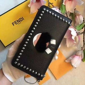 2018限定モデル 新品買い付け 財布 フェンディこの秋冬おススメFENDI