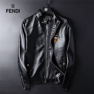 使い勝手のいい ゴージャスに装える一着  FENDI ブルゾ...