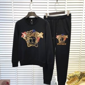 品質にこだわり ヴェルサーチ VERSACE 上下セット 様...