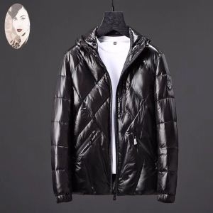 人気爆発新品 MONCLER モンクレール 2018最新コレ...