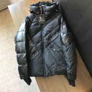 人気爆発新品 超人気デザイン MONCLER モンクレール ...