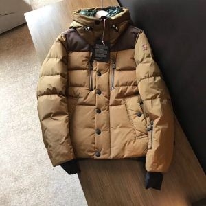 人気ブランドランキング MONCLER モンクレール 超人気...