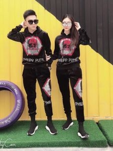 若い世代に評判がいい カップルペアルック  厚手の生地 フィリッププレイン 超限定即完売 PHILIPP PLEIN