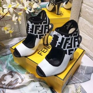 2色可選 最先端ファション 人気売れ筋商品 FENDI フェンディショートブーツ