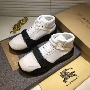 最先端ファション 2018年秋冬のトレンド BURBERRY...