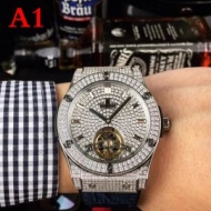 品質保証大人気HUBLOTウブロ 時計 コピーとても素敵な限定モデルメンズダイヤモンド腕時計レザーウォッチご自身へのご褒美
