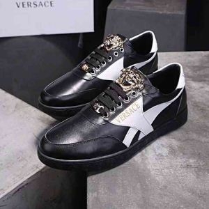 人気ブランドランキング 2色選択可 季節先取り?  ヴェルサーチVERSACE ランニングシューズ 2018新入荷