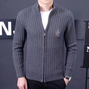 PRADA プラダ プルオーバー 2018激安セール最高峰 最近売れたアイテム 定番の魅力