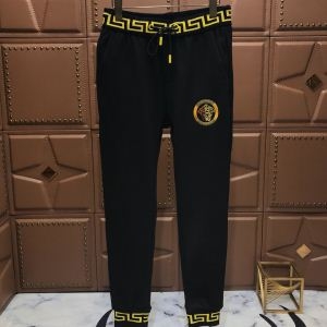 VERSACE 品質も良きｓ級アイテム 人気新作登場 ヴェル...