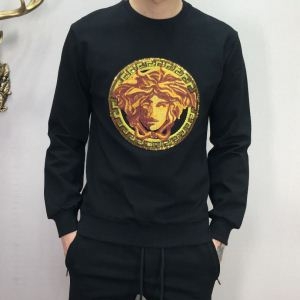 上下セット 2色可選 VERSACE ヴェルサーチ 若い世代に評判がいい 人気爆発新品