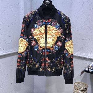 ブルゾン 今話題の最新作 2018最新コレクション VERSACE ヴェルサーチ 品質にこだわり