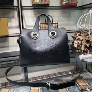 BURBERRYバーバリー ショルダーバッグ コピー上品でシ...