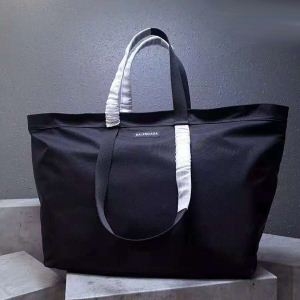 セレブ愛用Balenciagaバレンシアガ ハンドバッグ コピー小さなロゴプリント大人気のコットンキャンバストートバッグ