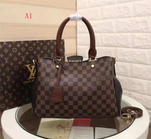 若い世代に評判がいい  2018年秋冬 超限定即完売 ハンドバッグ 3色可選 LOUIS VUITTON ルイ ヴィトン