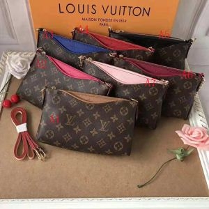 若い世代に評判がいい LOUIS VUITTON ルイ ヴィ...