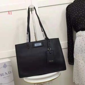 人気ブランドランキング 人気売れ筋商品 PRADA プラダ ...