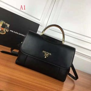 PRADA プラダ ハンドバッグ 3色可選 知的セクシースタ...