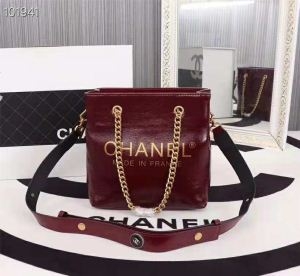 2019新作コレクションCHANELシャネル ショルダー バッグ コピーレディース2ウェイレザーバッグ斜めかけできる