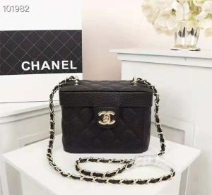 CHANELシャネル ショルダー バッグ コピー華やかで上品...