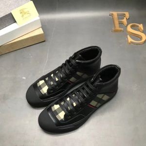 バーバリー スニーカー 偽物BURBERRYチェック柄ハイカ...