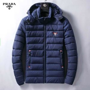 数量限定大得価 有名人の愛用品 最安値人気 プラダPRADA ダウンジャケット