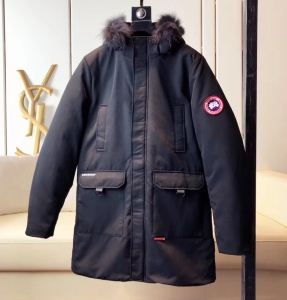 ダウンジャケット カナダグース CANADA GOOSE 人...