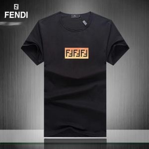 春夏で人気の限定新作 FENDI フェンディ 半袖Tシャツ ...