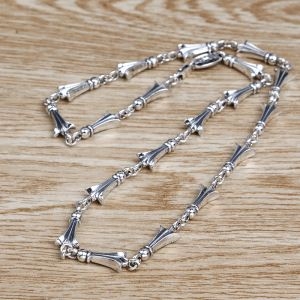 Chrome Heartsクロム ハーツ アクセサリー コピーファッションでシンプルなシルバーチェーンネックレスデザイン性の高い