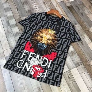 半袖Tシャツ 2色可選 FENDI フェンディ 抜群な魅力的なアイテム 春夏に使えるおすすめトップス