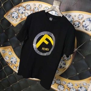 FENDI   tシャツ コピー遊び心溢れるハイセンスなデザイン万能ショートスリーブメンズファッション