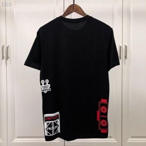 PRADA プラダ 半袖Tシャツ 2色可選 最新の春夏アイテム ファッションの最先端！