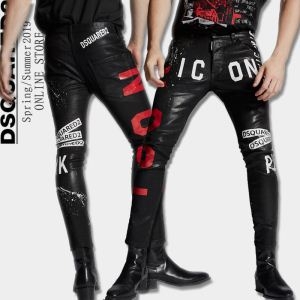 DSQUARED2ディースクエアード ジーンズ コピーS74LB0463S39781900ワッペンクラッシュジーパンロゴ入りD2デニムペイント長ズボン