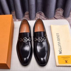 おしゃれの幅が広がり スタイリッシュなスタイル LOUIS VUITTON 2019人気新作 ルイ ヴィトン 革靴