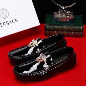 海外限定春夏入荷 話題の新作夏新品 VIP 先行セール2019年夏 VERSACE ヴェルサーチ カジュアルシューズ 4色可選