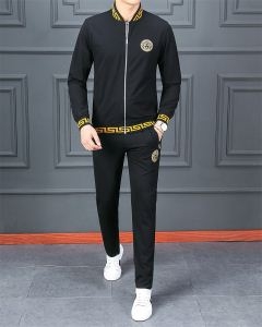 誰でもオシャレになれる！ ヴェルサーチ 19春夏正規品保証 VERSACE 上下セット 定番の人気商品