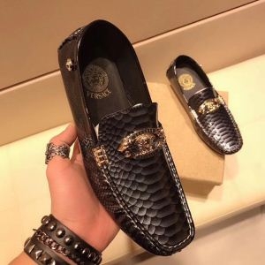 VERSACE ヴェルサーチ カジュアルシューズ 2色可選 最新作2019春夏入荷 顧客セール大特価早い者勝ち