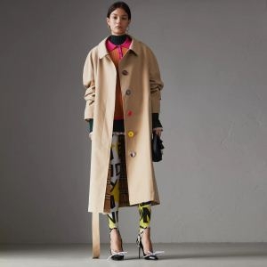 BURBERRY ロングコート 最新シーズンがやってきたバー...