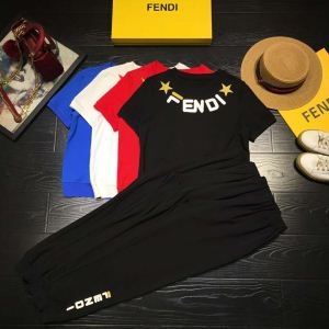 新作に一目惚れ FENDI フェンディ ジャージ 上下セット...